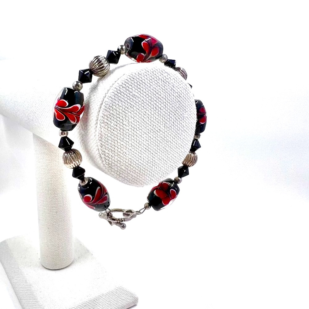 Black and Red Glass Beaded 7 ½” Silver Tone Bracelet